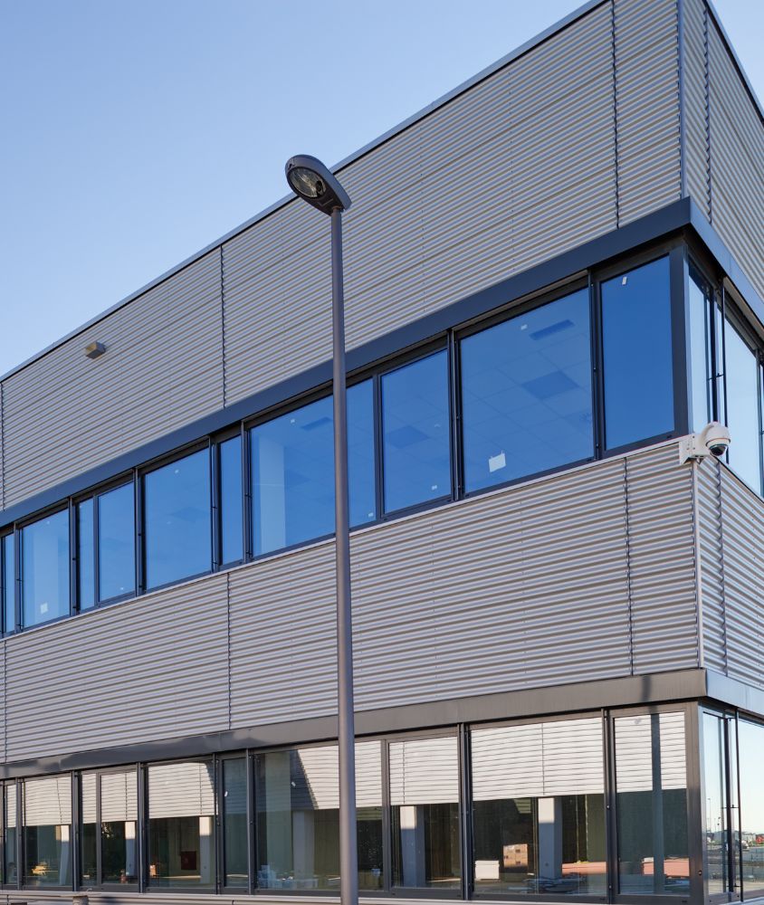 fachada de vidro em Indaiatuba